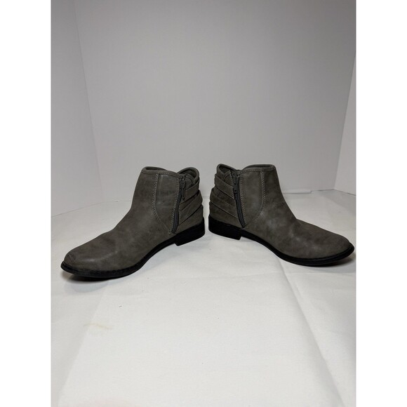 Rocket Dog Marley Heirloom Gray Ankle Boots Size 6.5 Faux Suede Buckle Detail - Picture 5 of 7